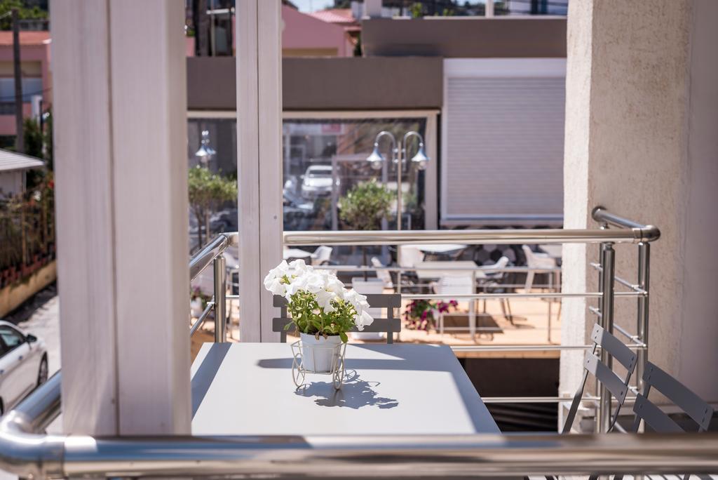 Athina Apartments Near The Sea Platania Platanés Exterior photo