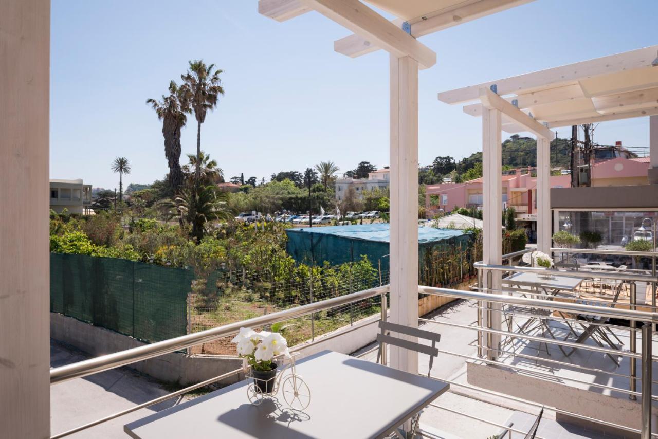 Athina Apartments Near The Sea Platania Platanés Exterior photo